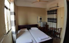 City Hotel